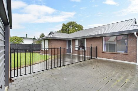 Photo of property in 2 Flaxwood Lane, Waltham, Christchurch, 8023