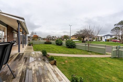 Photo of property in 37 Waterford Drive, Winton, 9720