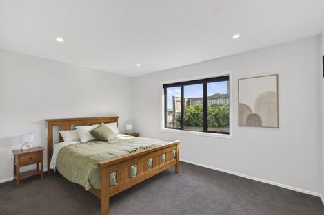 Photo of property in 1 Ranfurly Street, Frankleigh Park, New Plymouth, 4310