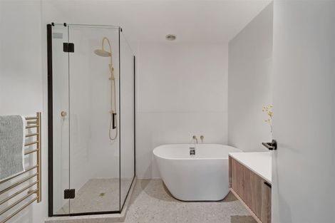 Photo of property in 7 Reserve Terrace, Lyttelton, 8082