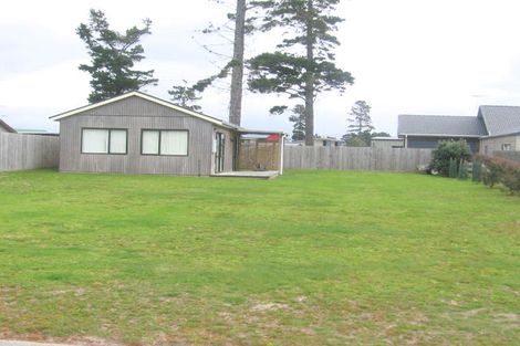 Photo of property in 105 Puka Crescent, Matarangi, Whitianga, 3592