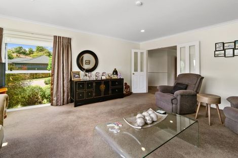 Photo of property in 35 Capricorn Place, Kawaha Point, Rotorua, 3010