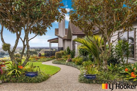 Photo of property in 39 Harry Dreadon Road, Opaheke, Papakura, 2584