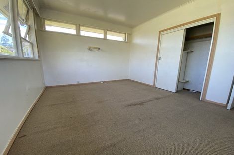 Photo of property in 42 Divich Avenue, Te Atatu South, Auckland, 0610