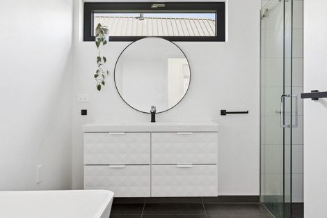 Photo of property in 7 Sapphire Spring Rise, Wanaka, 9305