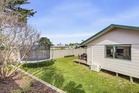 Photo of property in 16b Karaka Street, Otaki Beach, Otaki, 5512