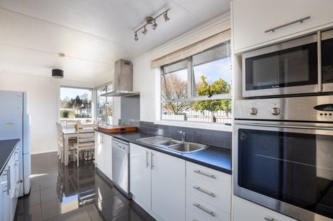 Photo of property in 3 Karaka Street, Inglewood, 4330