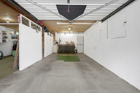 Photo of property in 3 Claret Place, Henderson, Auckland, 0612