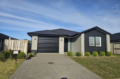 Photo of property in 71 Hills View Drive, Papamoa, 3118