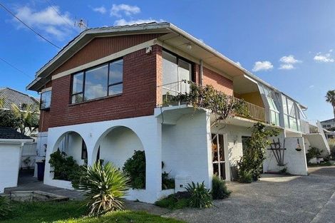 Photo of property in 1/4 Cecil Road, Milford, Auckland, 0620