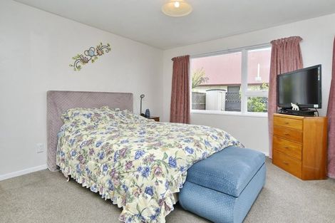 Photo of property in 10 Seadown Crescent, Amberley, 7410