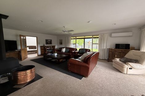 Photo of property in 5 Meadowstone Drive, Wanaka, 9305