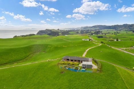 Photo of property in 485 Pukearuhe Road, Waiiti, Urenui, 4377