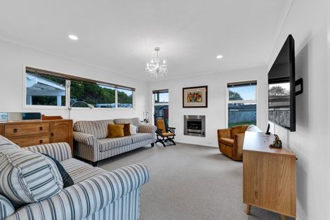 Photo of property in 2a Margaret Alice Close, Whalers Gate, New Plymouth, 4310
