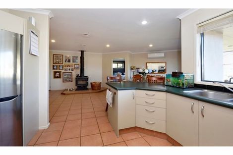 Photo of property in 35 Hollybush Drive, Brightwater, 7022