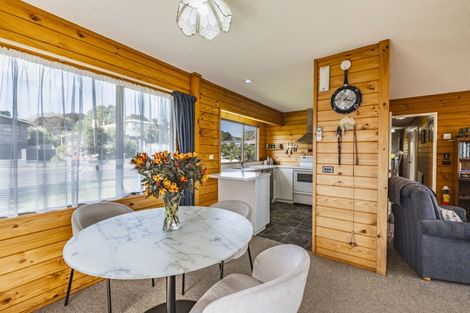 Photo of property in 26 Marchant Place, Westown, New Plymouth, 4310