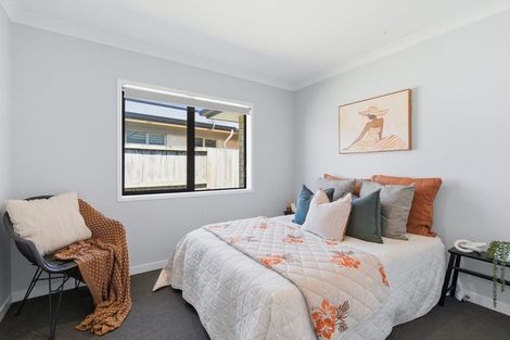 Photo of property in 5 Ella Place, Papamoa Beach, Papamoa, 3118