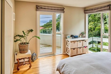 Photo of property in 47 Rona Street, Eastbourne, Lower Hutt, 5013