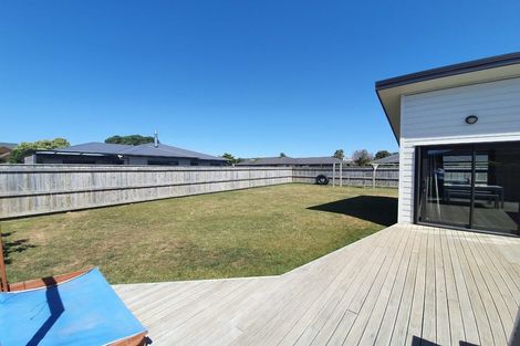 Photo of property in 23 Oak Crescent, Ashhurst, 4810