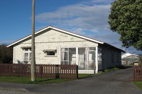 Photo of property in 120 Rolleston Street, Hokitika, 7810