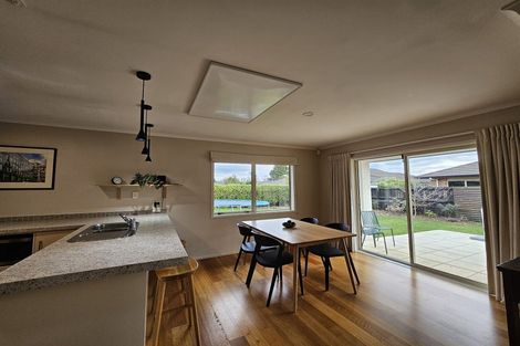 Photo of property in 11 Courtenay Place, Owhata, Rotorua, 3010