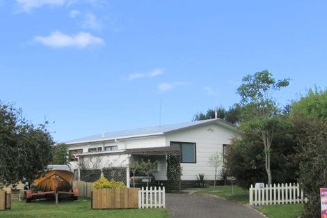 Photo of property in 11b Garnet Drive, Papamoa Beach, Papamoa, 3118