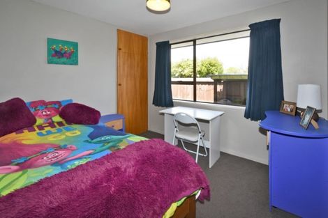 Photo of property in 34 Lowry Avenue, Redwood, Christchurch, 8051