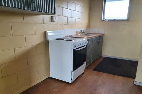 Photo of property in 107 Waltham Road, Sydenham, Christchurch, 8023