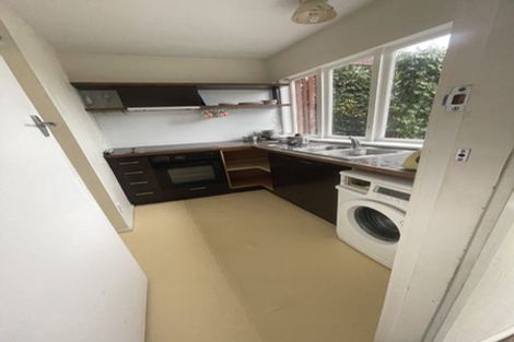 Photo of property in 24 Beacon Hill Road, Strathmore Park, Wellington, 6022