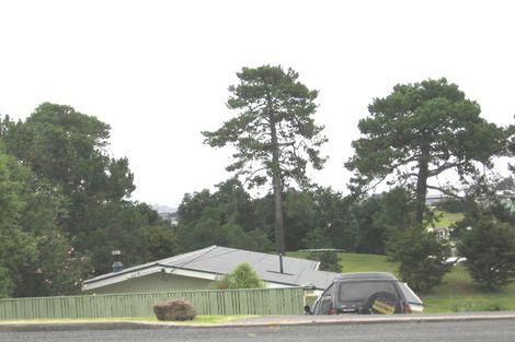 Photo of property in 1/288 Sunset Road, Windsor Park, Auckland, 0632