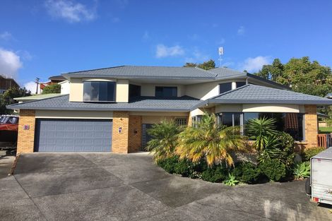 Photo of property in 5 Hanly Close, West Harbour, Auckland, 0618