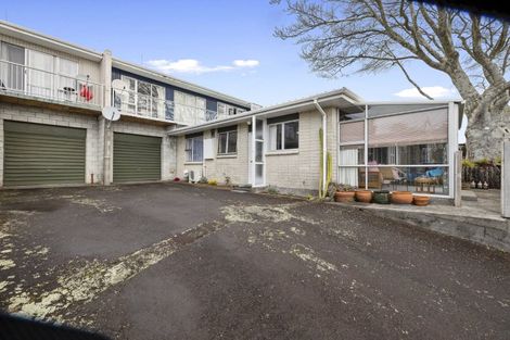 Photo of property in 341a Devon Street West, New Plymouth, 4310
