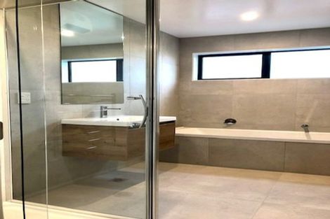 Photo of property in 19 Whimbrel Road, Flat Bush, Auckland, 2019