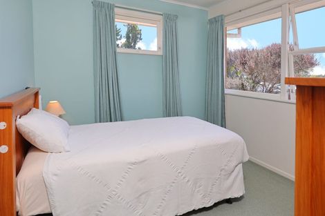 Photo of property in 3 Tracey Terrace, Te Atatu South, Auckland, 0602