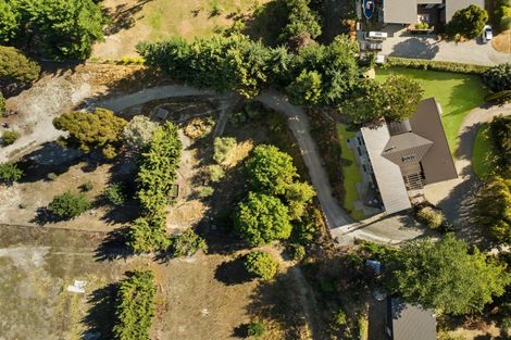 Photo of property in 293 Riverbank Road, Wanaka, 9382