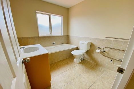 Photo of property in 9 Maypark Crescent, Flat Bush, Auckland, 2016