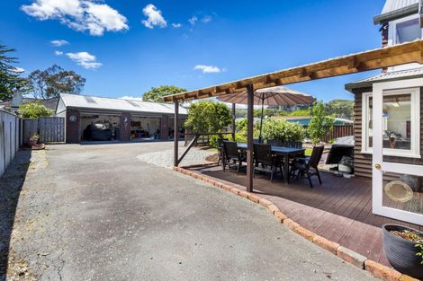 Photo of property in 11 Benzie Avenue, Wallaceville, Upper Hutt, 5018