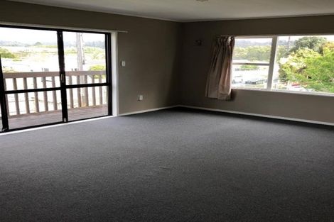 Photo of property in 10 Hetherington Road, Ranui, Auckland, 0612