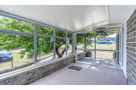 Photo of property in 10 Royal Terrace, Alexandra, 9320