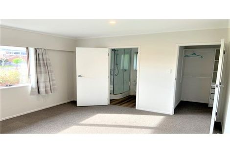 Photo of property in 17 Kentigern Close, Pakuranga, Auckland, 2010