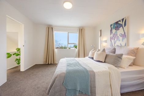 Photo of property in 2 Lomond Place, Tamatea, Napier, 4112