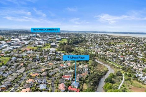 Photo of property in 7 Jubaea Place, Henderson, Auckland, 0610