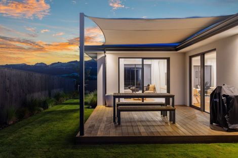 Photo of property in 10 Eaglesfield Close, Westmorland, Christchurch, 8025