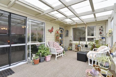 Photo of property in 10 Seadown Crescent, Amberley, 7410