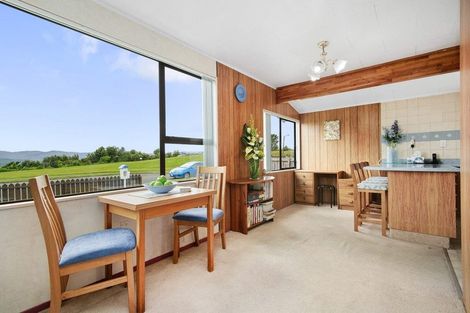 Photo of property in 10 Morning View, Titahi Bay, Porirua, 5022
