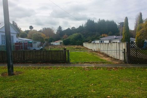 Photo of property in 30 Bruce Street, Hunterville, 4730