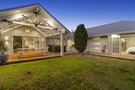 Photo of property in 610 Gloucester Road, Papamoa Beach, Papamoa, 3118