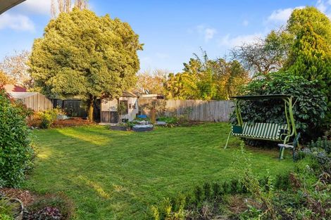 Photo of property in 10 Saint John Street, Southbridge, 7602