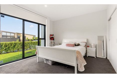 Photo of property in 7 Bravery Road, Papakura, 2110