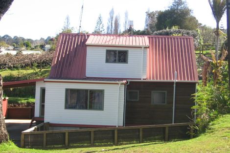 Photo of property in 805 Sealey Street, Thames, 3500